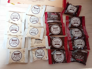 「ブルボン チョコチップソフトクッキー バニラ＆ココア 袋190g」のクチコミ画像 by ぺりちゃんさん
