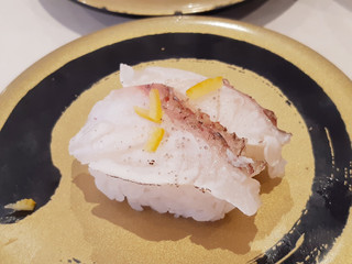 「はま寿司 贅沢握り ゆず塩炙りまだい」のクチコミ画像 by MAA しばらく不在さん