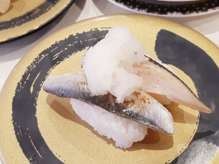 「はま寿司 贅沢握り 炙りしめさば おろし盛り」のクチコミ画像 by MAA しばらく不在さん