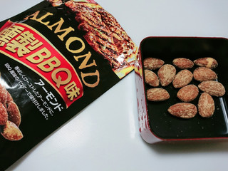 「共立食品 アーモンド燻製BBQ味 袋45g」のクチコミ画像 by ぺりちゃんさん