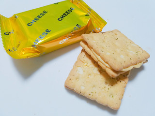 「エヌエス チーズクリームサンドクラッカー 袋2個×5」のクチコミ画像 by nag～ただいま留守にしております～さん