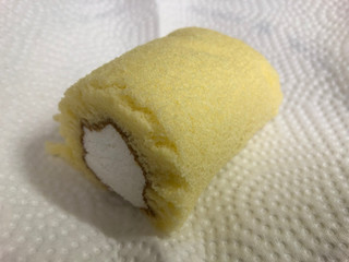 「ヤマザキ ロールちゃん ホワイトチョコクリーム 袋1個」のクチコミ画像 by SANAさん