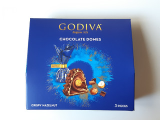 「ゴディバ チョコレートドーム クリスピーヘーゼルナッツ 箱3個」のクチコミ画像 by MAA しばらく不在さん