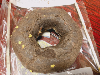 「ヤマザキ ドーナツステーション クランチショコラドーナツ」のクチコミ画像 by gggさん