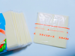 「六甲バター たっぷり20枚スライスチーズ 20枚」のクチコミ画像 by nag～ただいま留守にしております～さん