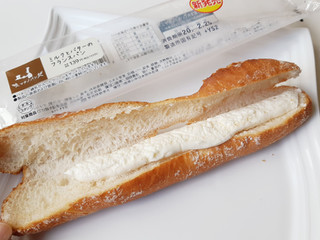 「ローソン マチノパン ミルクとバターのフランスパン」のクチコミ画像 by MAA しばらく不在さん