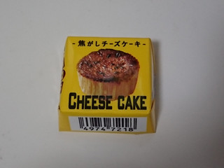 「チロル チロルチョコ 焦がしチーズケーキ 1個」のクチコミ画像 by ぺりちゃんさん