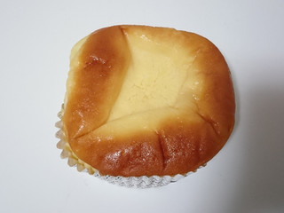 「ヤマザキ バスクチーズケーキ風パン 袋1個」のクチコミ画像 by ぺりちゃんさん