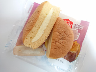 「リョーユーパン 鹿児島安納芋シフォンケーキ 袋1個」のクチコミ画像 by ぺりちゃんさん