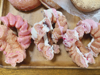 「ミスタードーナツ 桜フレンチ 桜風味ジュレ＆ホイップ」のクチコミ画像 by gggさん