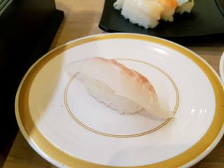 「かっぱ寿司 活〆真鯛」のクチコミ画像 by MAA しばらく不在さん