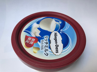 「ハーゲンダッツ ミニカップ リッチミルク カップ110ml」のクチコミ画像 by まりこさん