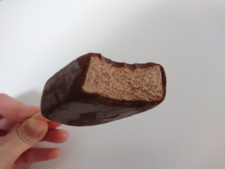 「ロッテ ガーナ 濃密チョコレートアイス チョコ 箱55ml×6」のクチコミ画像 by ぺりちゃんさん