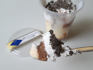 「ロピア AfternoonSweets 濃厚プリンパフェ クッキー＆クリーム とろける食感 カップ1個」のクチコミ画像 by MAA しばらく不在さん