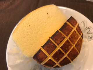 「セブンプレミアム マスカルポーネ使用のチーズ蒸しケーキ 袋1個」のクチコミ画像 by やにゃさん