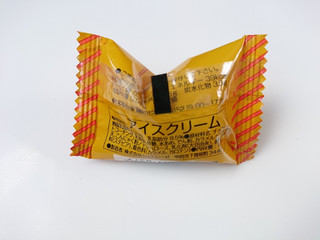 「シャトレーゼ デザートショコラボール キャラメル 袋1個」のクチコミ画像 by ぺりちゃんさん