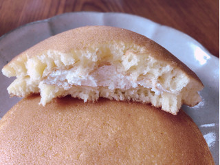 「セブンプレミアム レアチーズ風味の北海道クリームチーズパンケーキ 袋2個」のクチコミ画像 by nagomi7さん