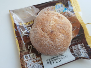 「ヤマザキ とろーりチーズクッキーシュー 袋1個」のクチコミ画像 by ぺりちゃんさん