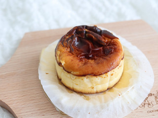 「成城石井 バスクチーズケーキ」のクチコミ画像 by Yulikaさん