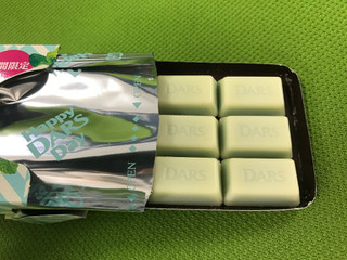 「森永製菓 ミントの白いダース 箱12粒」のクチコミ画像 by ねこねこりんさん