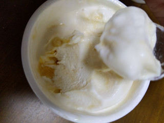 「冨士冷菓 キャラメル アイスクリーム 120ml」のクチコミ画像 by おうちーママさん