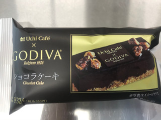 「ローソン Uchi Cafe’ SWEETS×GODIVA ショコラケーキ」のクチコミ画像 by 百花蜜さん