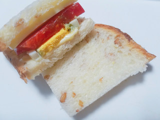 「タカキベーカリー サンド用 ライ麦トースト ハーフ 袋6枚」のクチコミ画像 by nag～ただいま留守にしております～さん