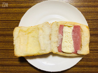 「Pasco 塩パン ハム＆チーズ 袋2個」のクチコミ画像 by なしなしなしなしさん