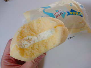 「ヤマザキ ふわふわスフレ レアチーズクリーム 袋1個」のクチコミ画像 by ぺりちゃんさん
