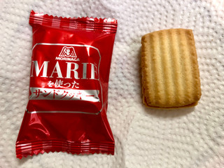 「森永製菓 マリーを使ったサンドクッキー レモン 箱8個」のクチコミ画像 by SANAさん