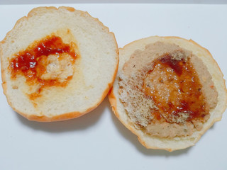 「ヤマザキ ふっくらバーガー テリヤキソース＆キャベツマヨネーズ風味 袋1個」のクチコミ画像 by nag～ただいま留守にしております～さん