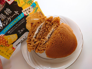 「Pasco 黒糖パンケーキ パインジャム＆ホイップ 袋2個」のクチコミ画像 by ぺりちゃんさん