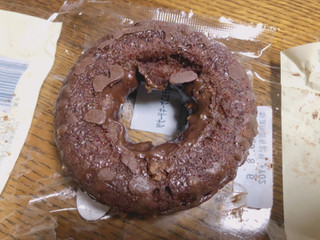 「ローソン ザクザクチョコケーキドーナツ」のクチコミ画像 by gggさん
