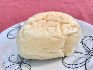 「清水屋食品 生クリームパン チーズレモン 袋1個」のクチコミ画像 by やにゃさん