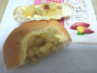 「ヤマザキ ごろっとおいもパン 袋1個」のクチコミ画像 by タヌキとキツネさん