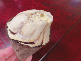 「ローソン Uchi Cafe’ SWEETS チョコバナナワッフルコーン」のクチコミ画像 by gggさん