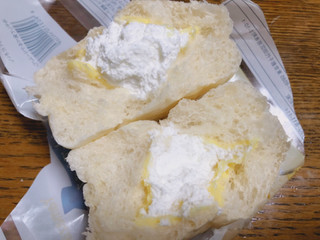 「ヤマザキ 冷やして食べるクリームパン 袋1個」のクチコミ画像 by gggさん