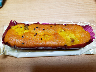 「ローソン 安納芋のモッチケーキ」のクチコミ画像 by はまポチさん
