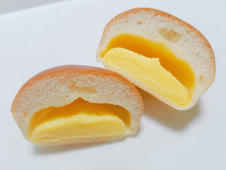 「ヤマザキ 薄皮 スイートポテトクリームパン 袋5個」のクチコミ画像 by nag～ただいま留守にしております～さん