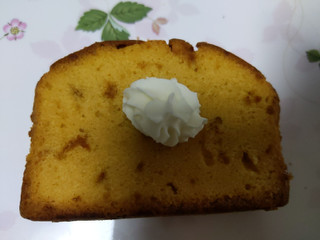 「ファミリーマート FAMIMA CAFE＆SWEETS かぼちゃのパウンドケーキ」のクチコミ画像 by おうちーママさん