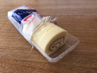 「ヤマザキ 5つに切ったロールケーキ バニラ 袋5枚」のクチコミ画像 by ヘルシーさん