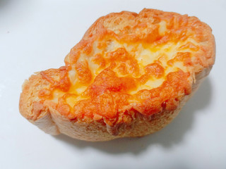 「ヤマザキ BAKE ONE 厚切り！ 塩バタートースト チーズ 袋1個」のクチコミ画像 by nag～ただいま留守にしております～さん