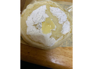 「ローソン 白いメロンパン ダブルミルク」のクチコミ画像 by jasminesatoさん