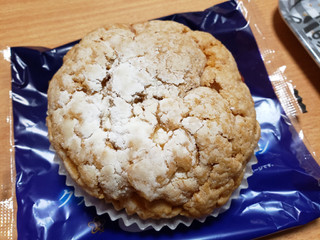 「Pasco クッキーシュークリーム風パン 袋1個」のクチコミ画像 by はまポチさん