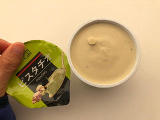 「ローソン Uchi Cafe’ SWEETS ピスタチオ 120ml」のクチコミ画像 by こつめかわうそさん