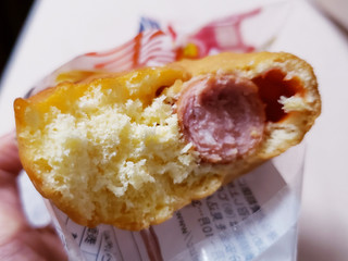 「ヤマザキ アメリカンドッグ風ドーナツ 袋1個」のクチコミ画像 by はまポチさん