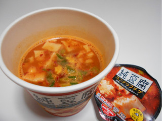 「日清食品 純豆腐 スンドゥブチゲスープ カップ17g」のクチコミ画像 by コマメのグルメさん