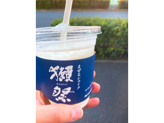 中評価】モスバーガー まぜるシェイク 獺祭 DASSAIの感想