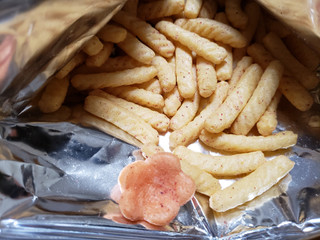 「カルビー かっぱえびせん 紀州の完熟梅味 袋70g」のクチコミ画像 by はまポチさん