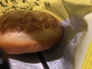 「神戸屋 クリームとホイップのダブルクリームドーナツ 袋1個」のクチコミ画像 by まみぃーさん